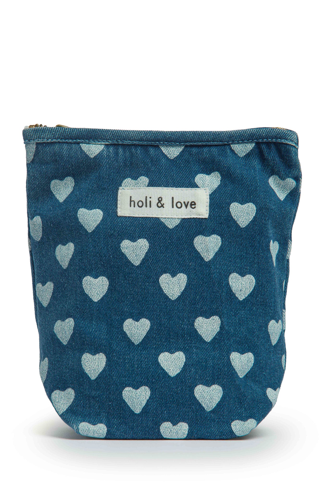 Trousse Denim Heart pour les accessoires et petits objets du quotidien en denim imprimé coeurs. Accessoire de voyage et de rangement beauté pour femme.